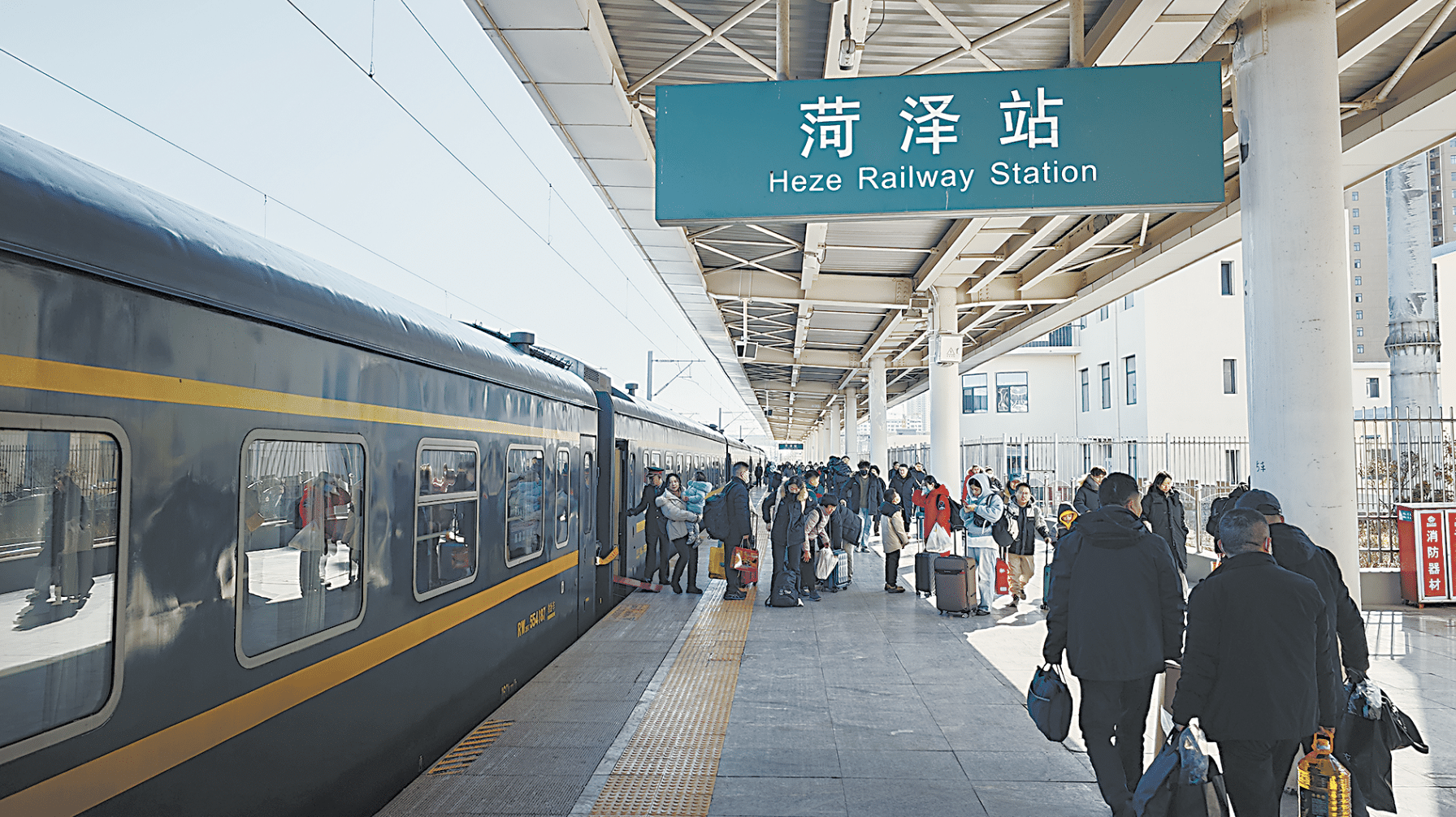 春節(jié)假期，全市運送旅客172余萬人次