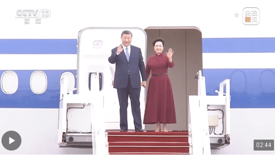 獨家視頻丨習近平抵達巴黎開始對法國進行國事訪問