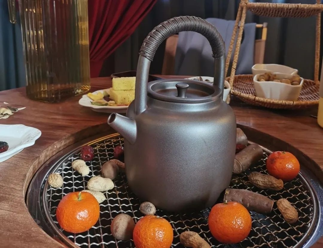 “圍爐煮茶”火了，千萬警惕一氧化碳中毒！