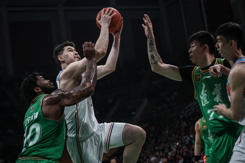 CBA綜合：遼寧加時險勝新疆 廣廈勝青島占得先機