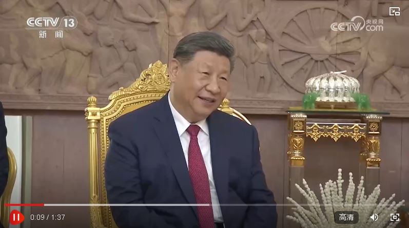 習(xí)近平會(huì)見(jiàn)柬埔寨太后莫尼列